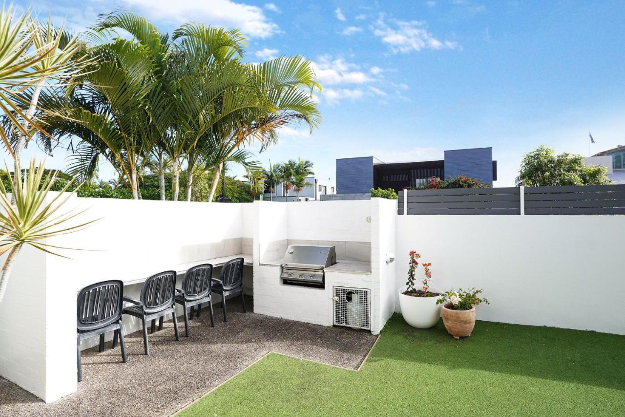 Noosa Parade Holiday Inn Exterior photo